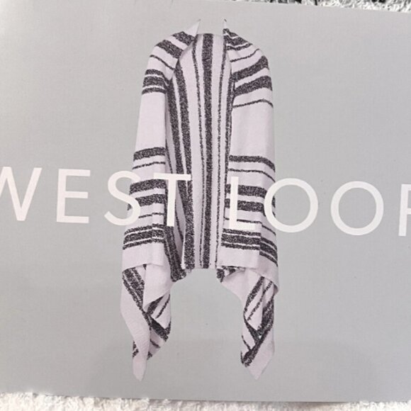 Cozy‎ Wrap One Size New With Tags Black and White NWT Super Soft - Picture 1 of 7